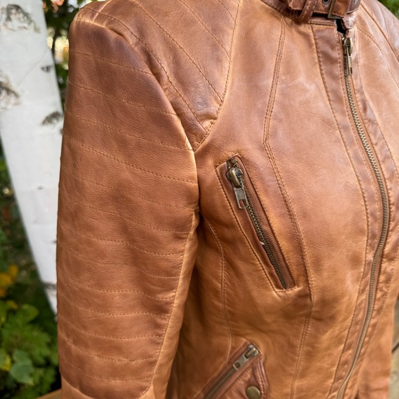 🌟 Vintage Suzy Shier Faux Leather Moto Jacket - Small (S/P) - Cognac Brown 🌟 - Picture 4 of 13